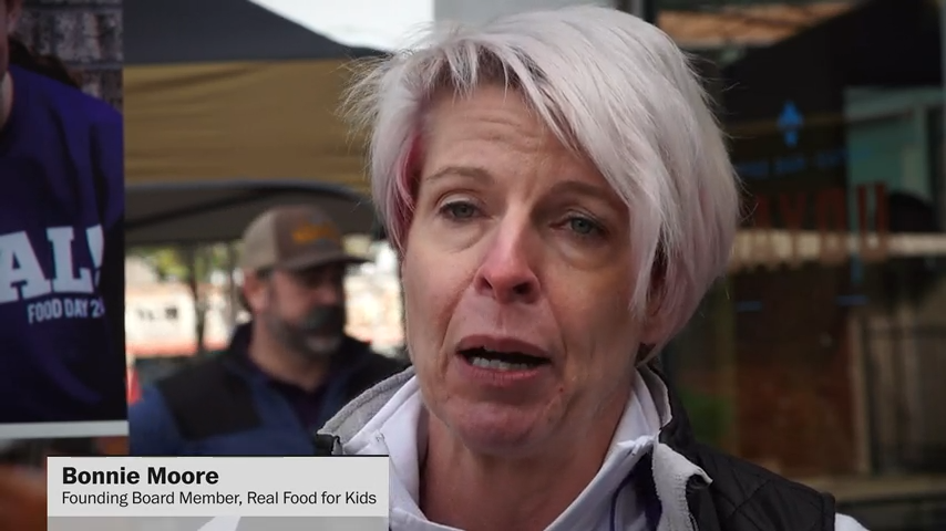 As coronavirus slams the economy, D.C.-area businesses offer free meals, supplies